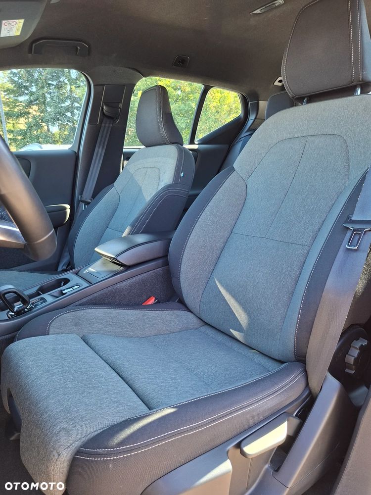 Volvo XC 40 T2 Core - 26