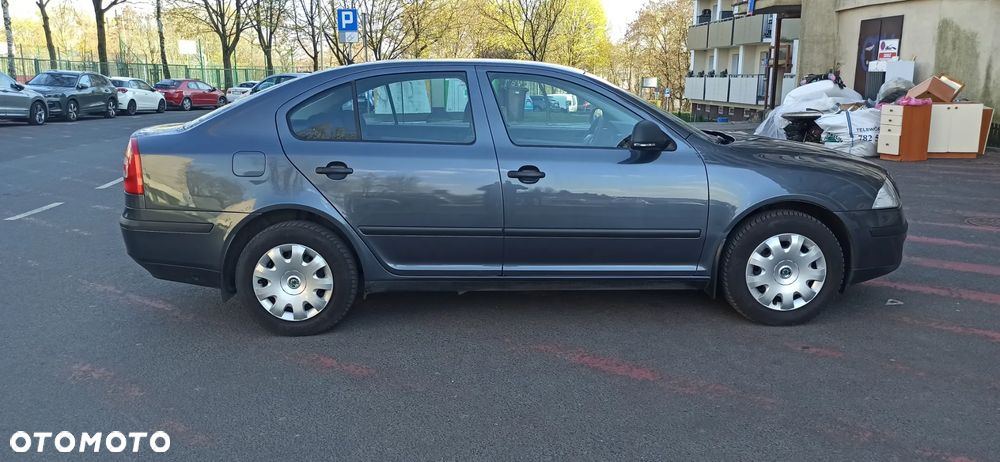 Skoda Octavia 1.6 Tour - 6
