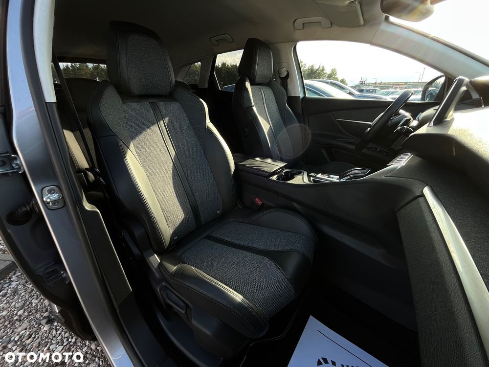 Peugeot 3008 PureTech 130 Stop & Start GPF EAT8 Allure - 23