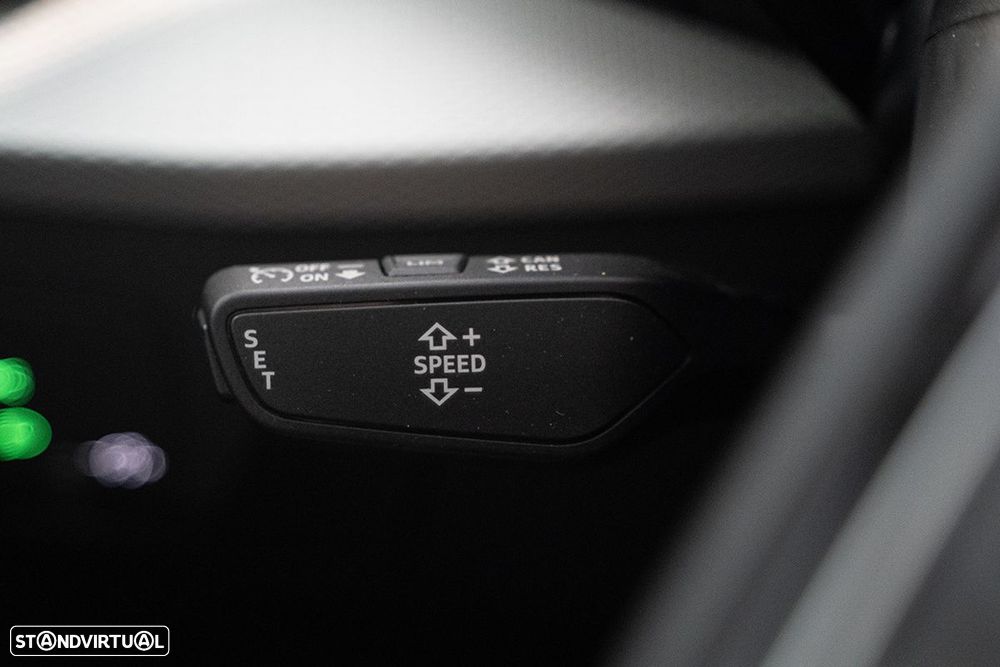 Audi Q2 30 TFSI SE Business - 16
