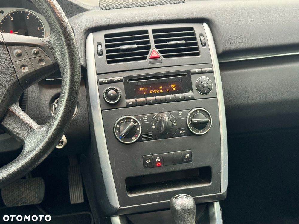 Mercedes-Benz Klasa B 180 CDI Autotronic - 31