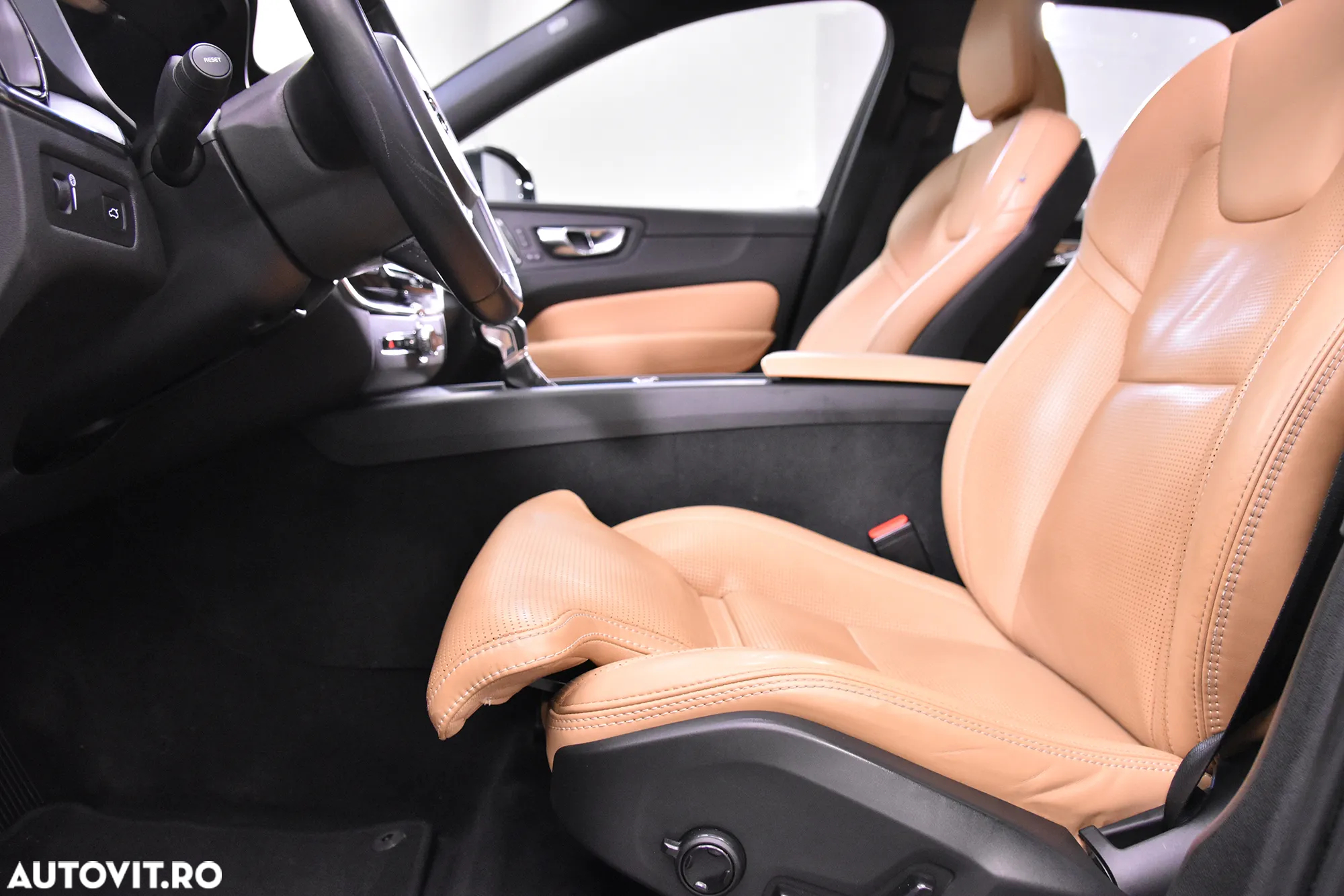 Volvo XC 60 - 22