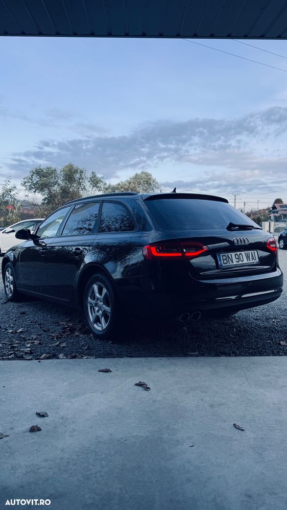Audi A4 Avant 2.0 TDI S tronic Sport - 4