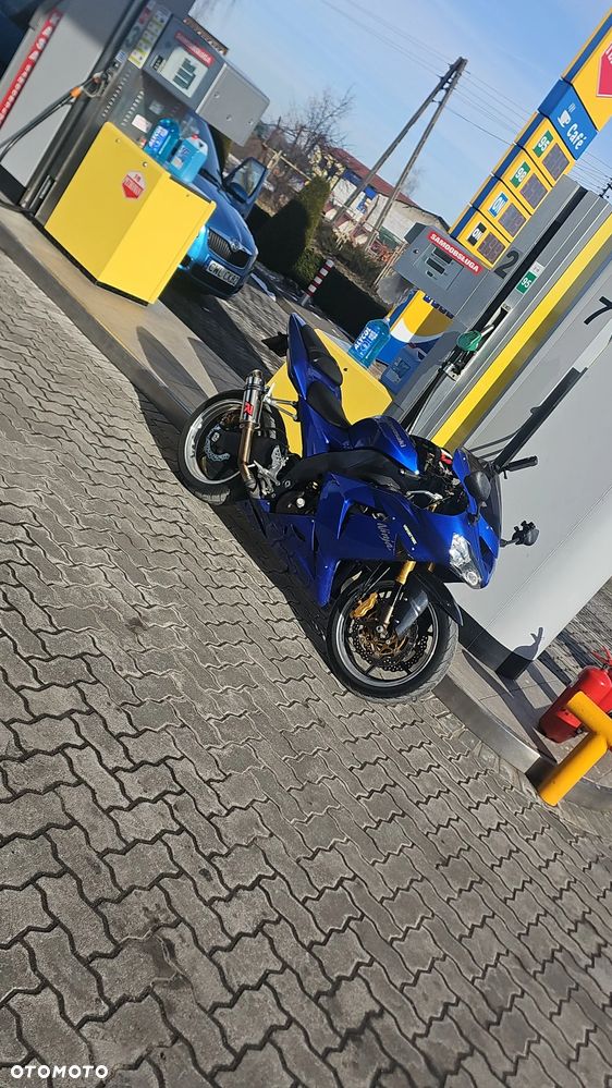 Kawasaki ZX - 19