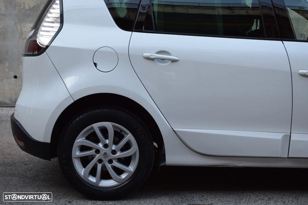 Renault Scénic 1.5 dCi Luxe - 19