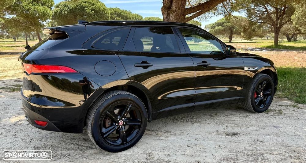 Jaguar F-Pace 25d AWD Aut. R-Sport - 13