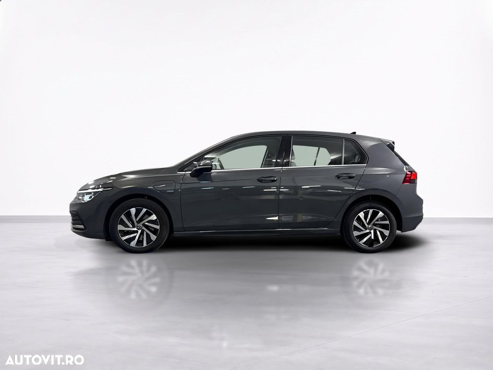 Volkswagen Golf - 3