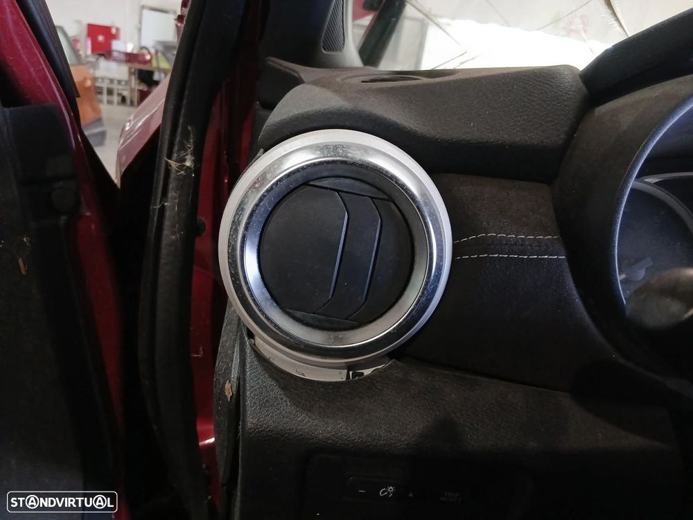 Difusor / saída de ar NISSAN Micra V (K14) - 2