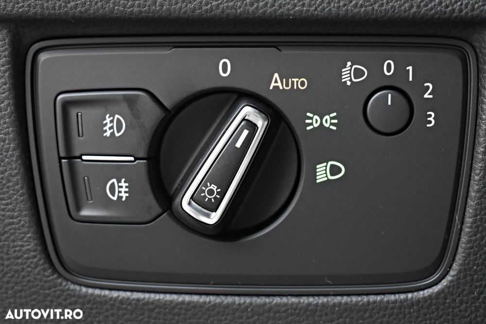 Volkswagen Passat Variant 2.0 TDI DSG (BlueMotion Technology) Comfortline - 14