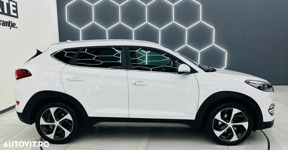 Hyundai Tucson blue 1.7 CRDi 2WD Passion Plus - 36