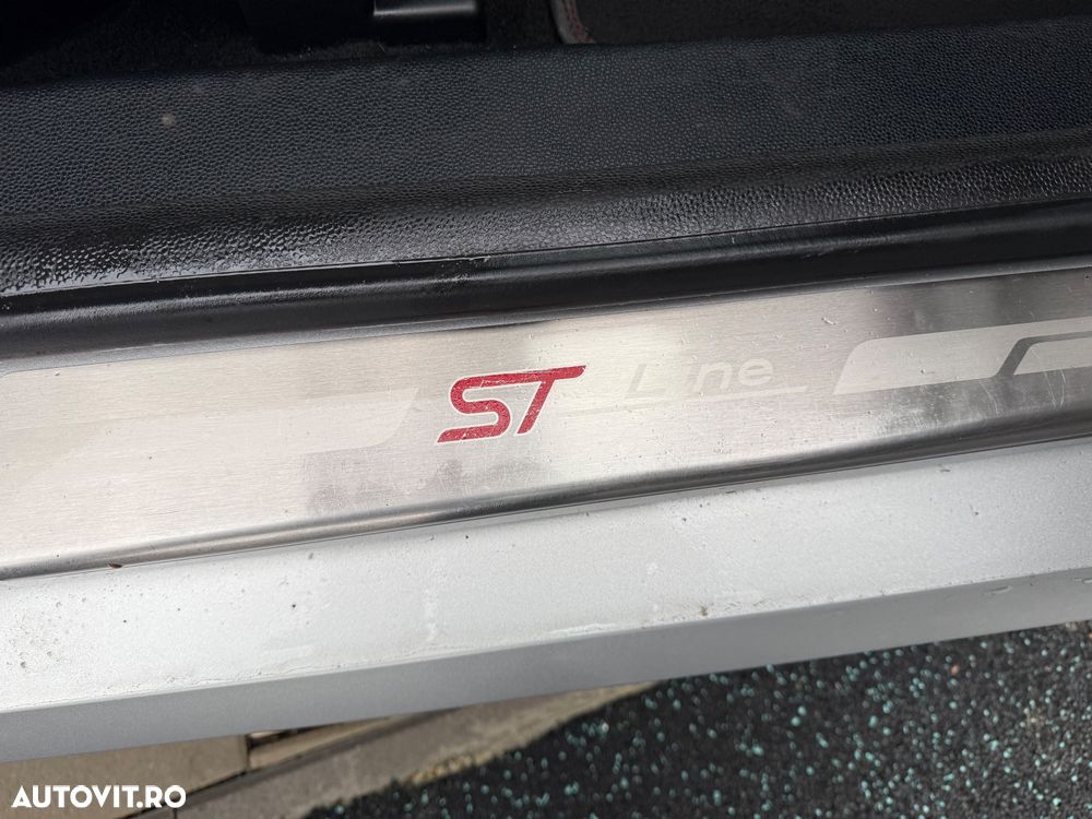Ford EcoSport 1.0 EcoBoost ST-LINE - 28