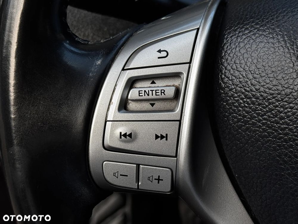 Nissan Qashqai 1.5 dCi N-Connecta - 19