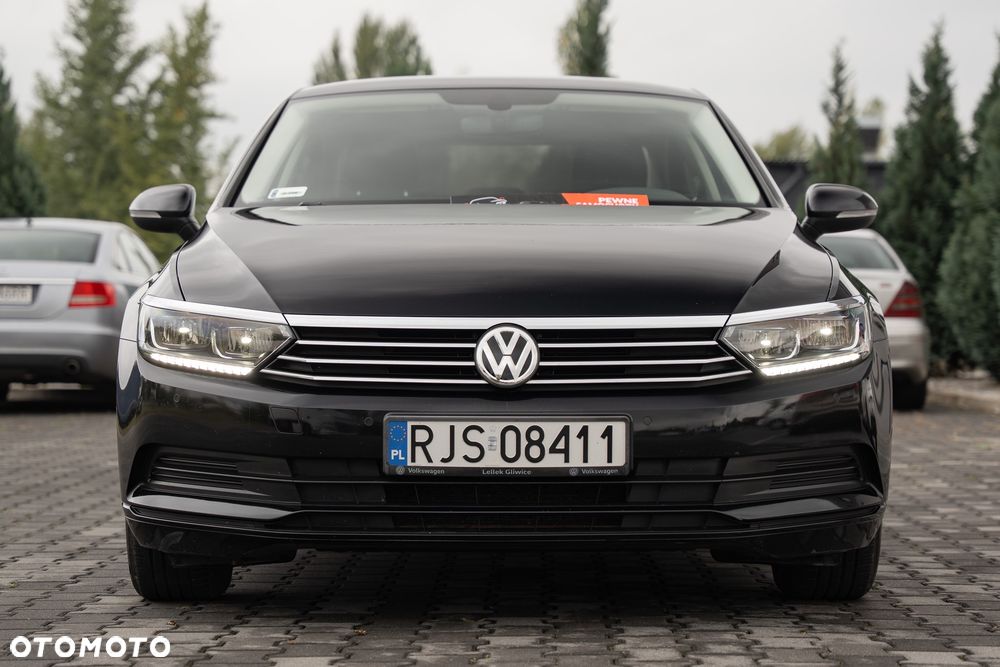 Volkswagen Passat 1.6 TDI BMT Trendline - 18