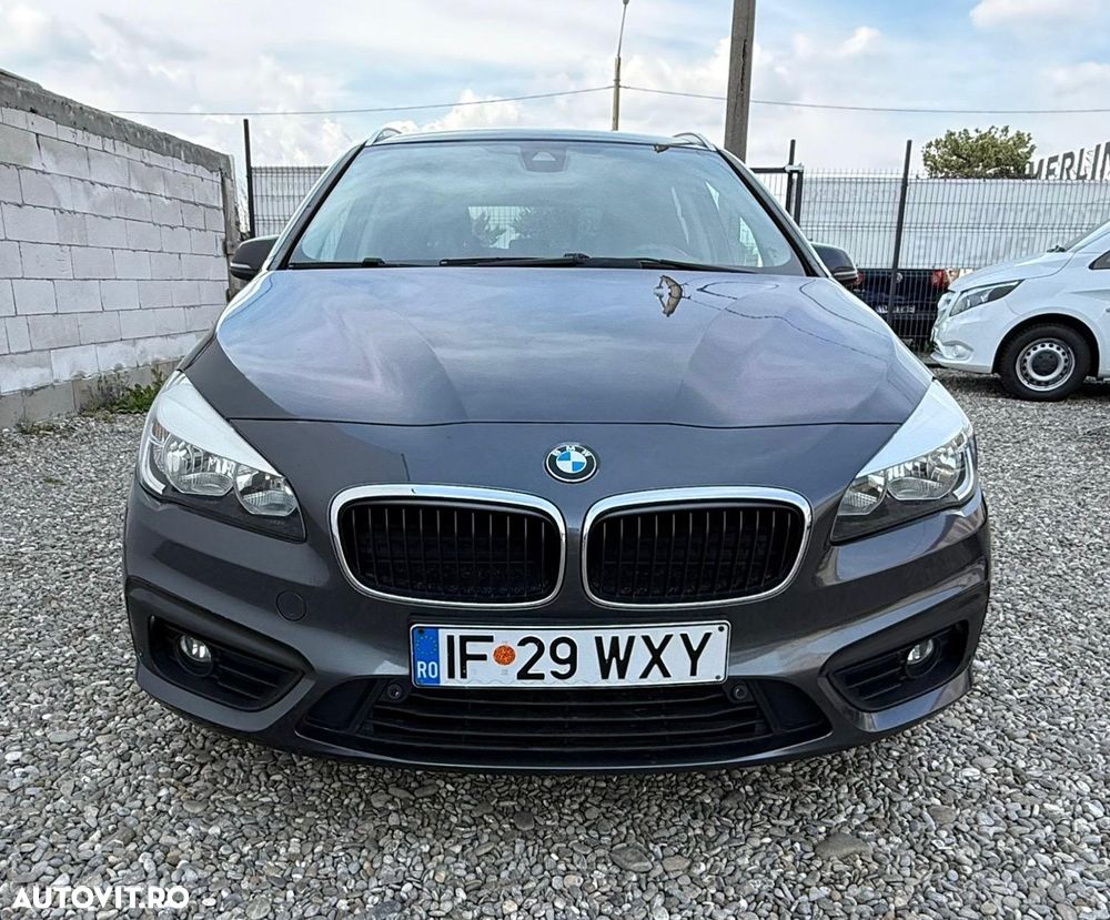 BMW Seria 2 216d - 8