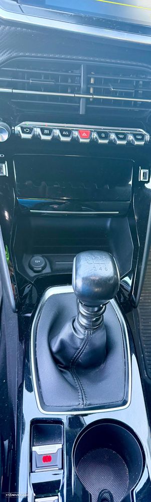 Peugeot 2008 1.2 PureTech Allure Pack - 13