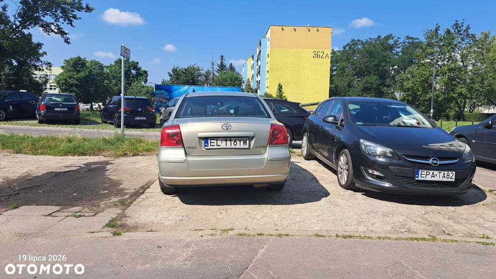 Toyota Avensis - 5