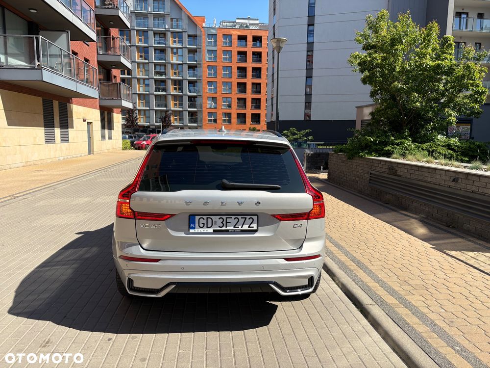 Volvo XC 60 B4 B Plus Dark - 7