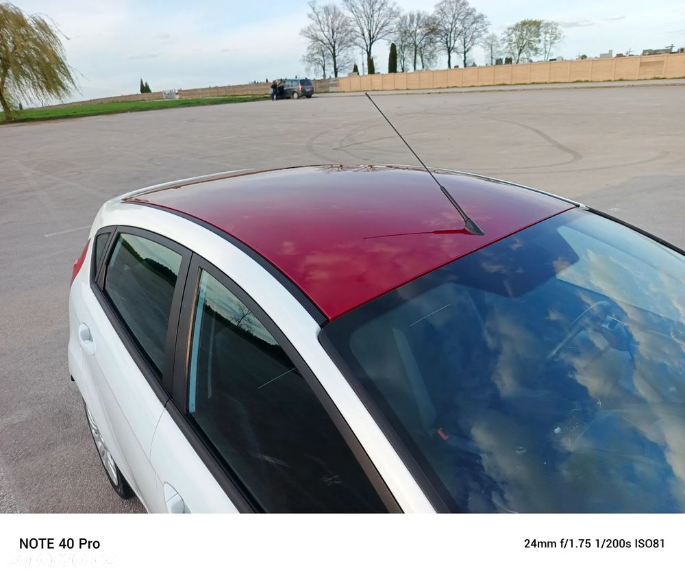 Ford Fiesta 1.0 EcoBoost Champions Edition - 13