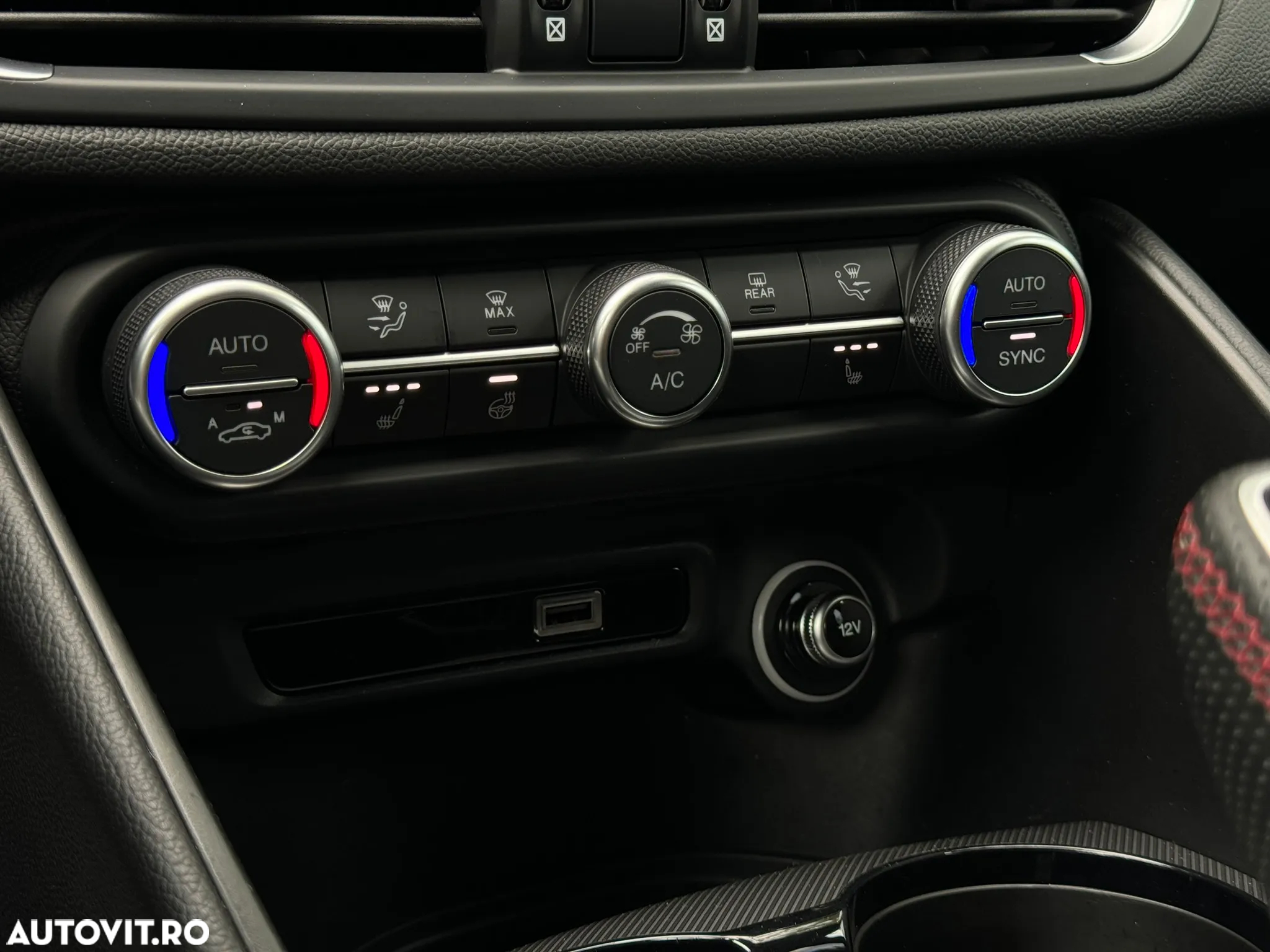 Alfa Romeo Giulia 2.0 Turbo 16V AT8-Q4 Competizione - 23