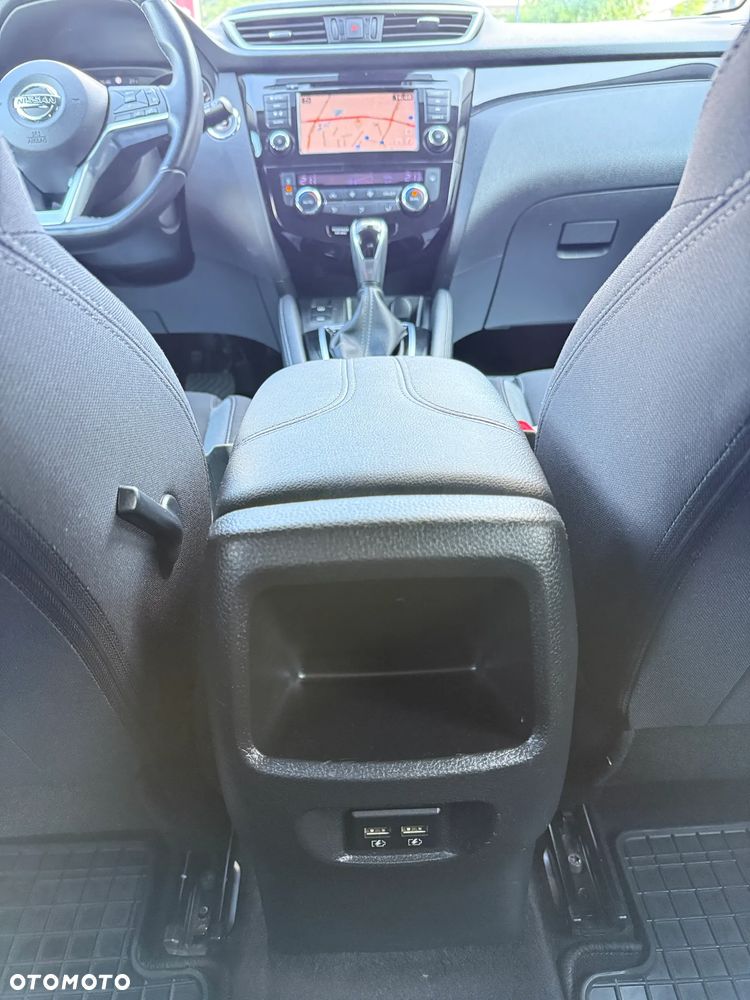 Nissan Qashqai 1.3 DIG-T N-Connecta DCT - 20