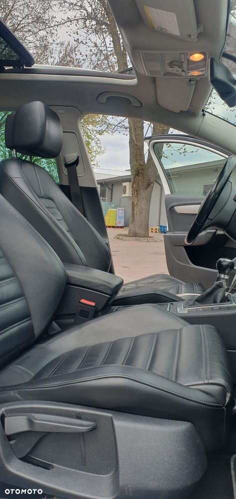 Volkswagen Passat 2.0 TDI BlueMotion Technology Highline - 17