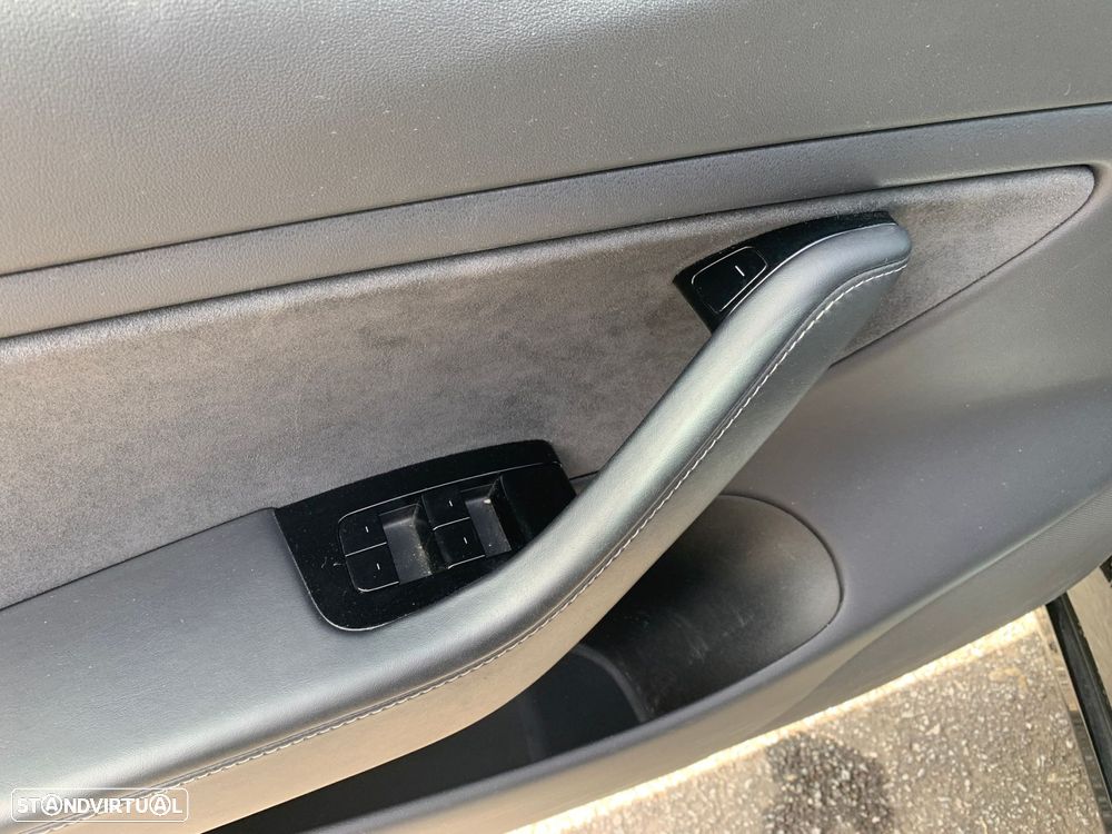 Tesla Model 3 Long Range Tração Integral - 37