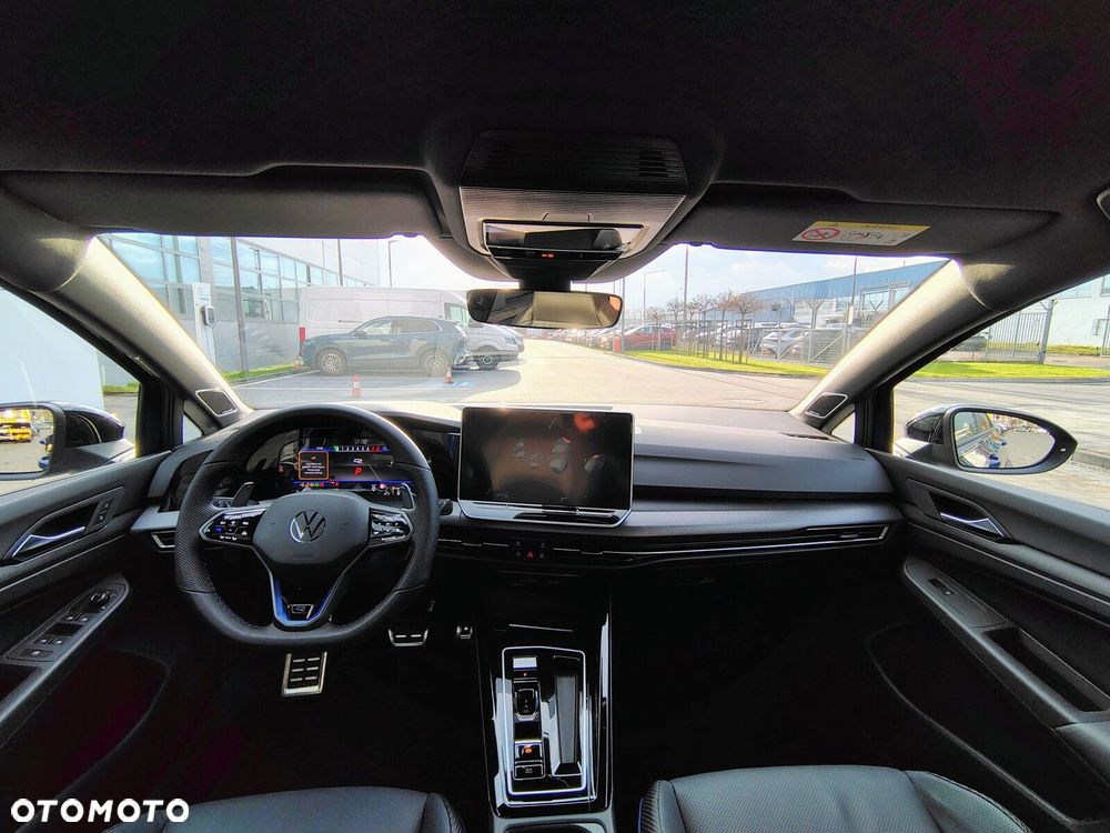 Volkswagen Golf - 26