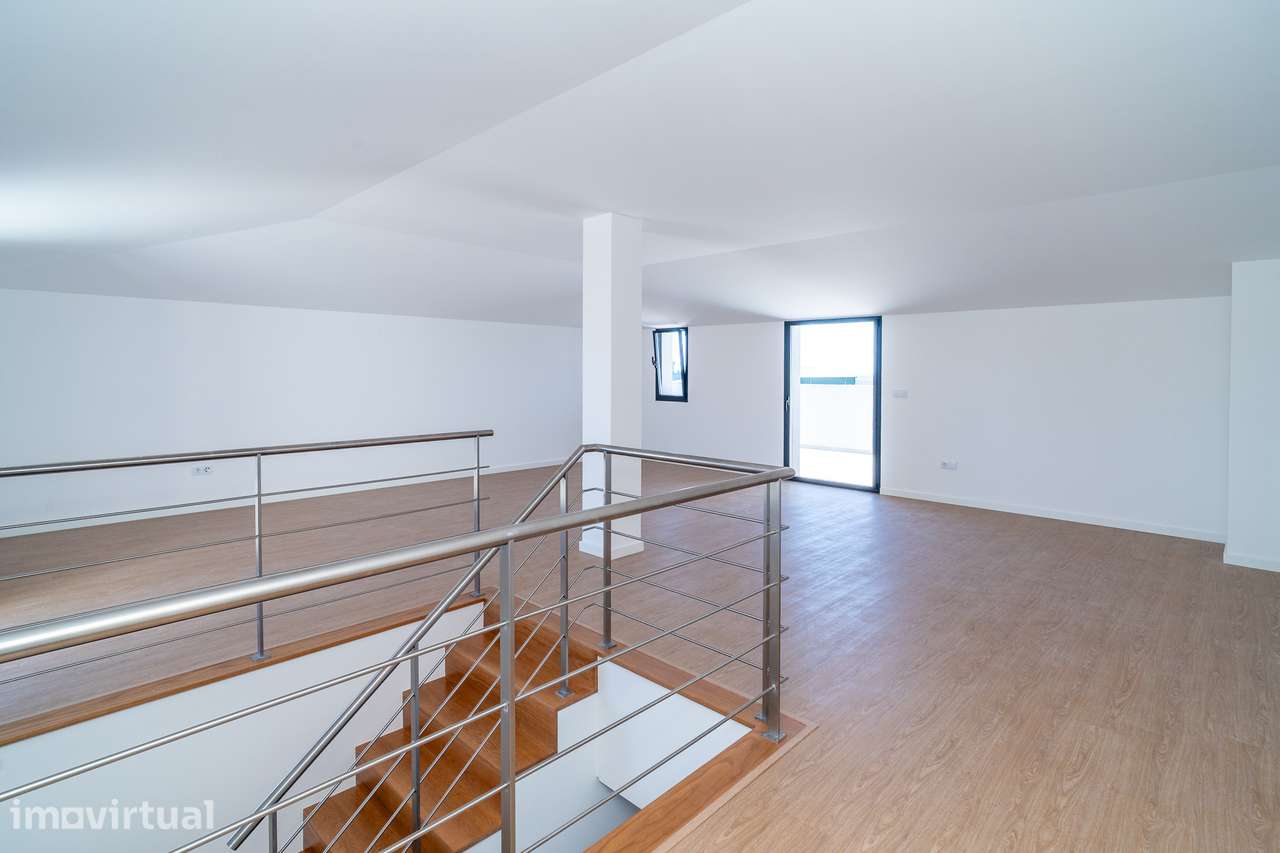 Apartamento T2 Duplex Novo, com Terraço, 2 Suites, Estacionamento, em - Grande imagem: 4/34