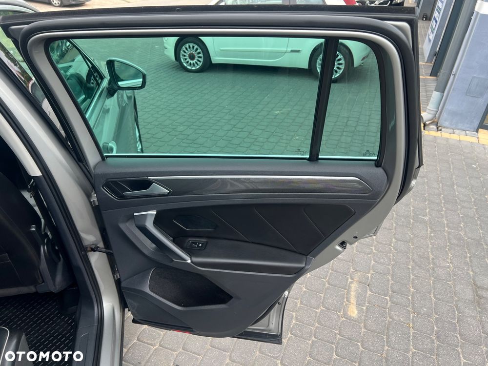 Volkswagen Tiguan - 29