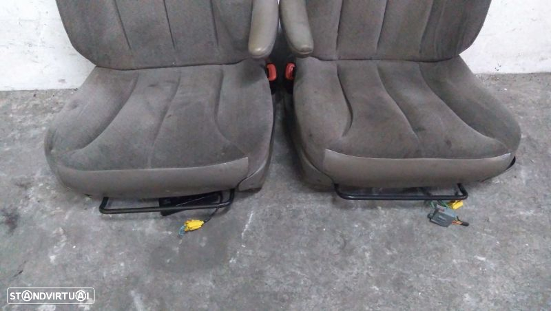 Estofos Da Frente Chrysler Voyager Iii (Rg, Rs) - 3