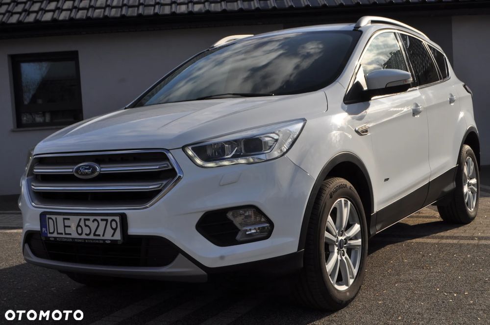 Ford Kuga 2.0 TDCi 4x4 Titanium - 4