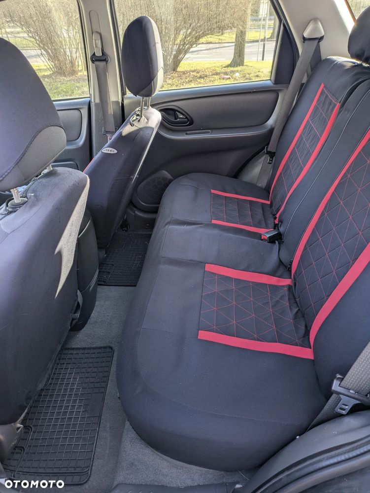 Ford Escape 2.3 XLS - 12