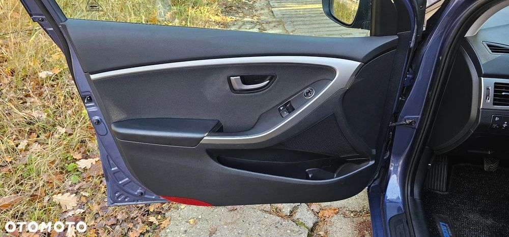 Hyundai i30 1.4 Select - 11