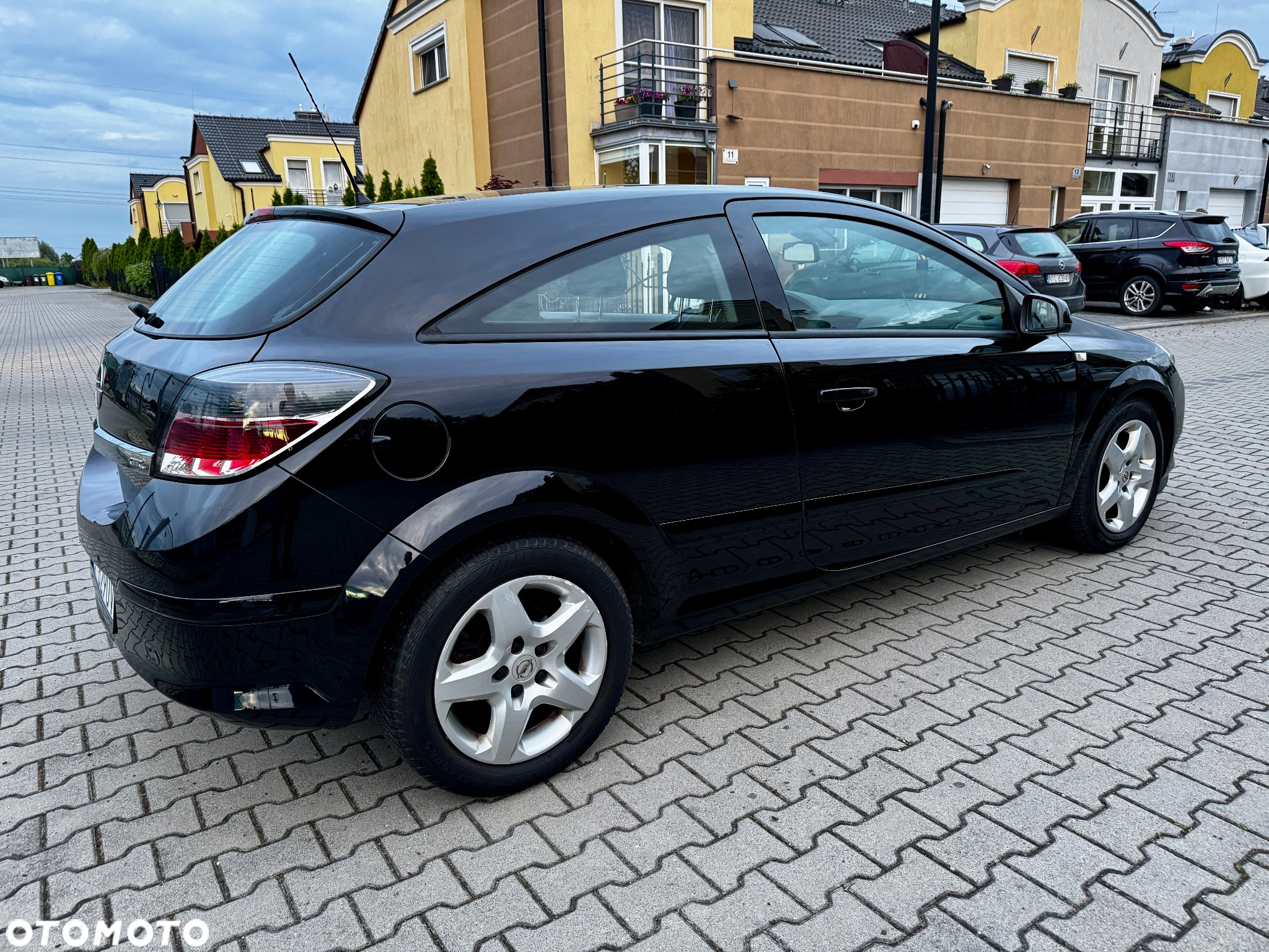 Opel Astra GTC 1.4 Edition - 5