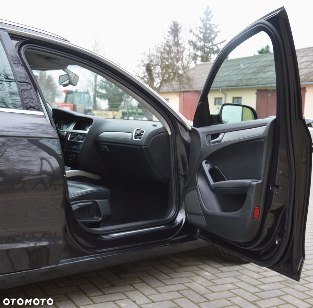 Audi A4 Avant - 28