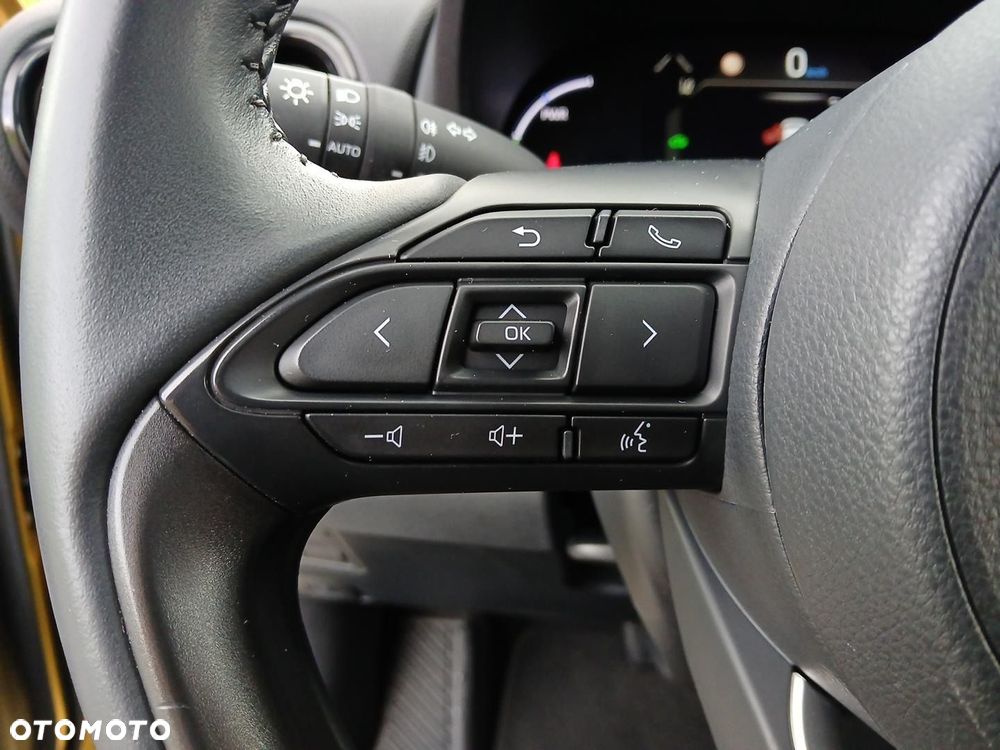 Toyota Yaris Cross Hybrid 1.5 Comfort - 28