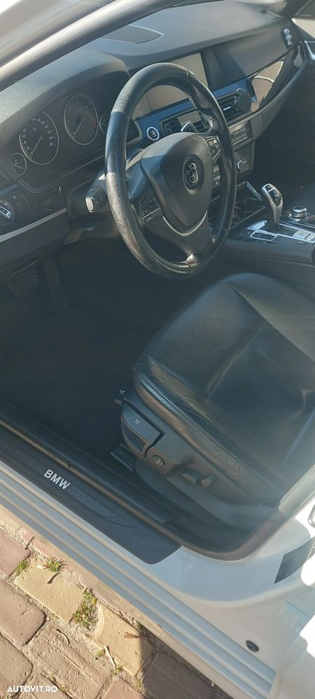 BMW Seria 5 525d Sport-Aut. - 10