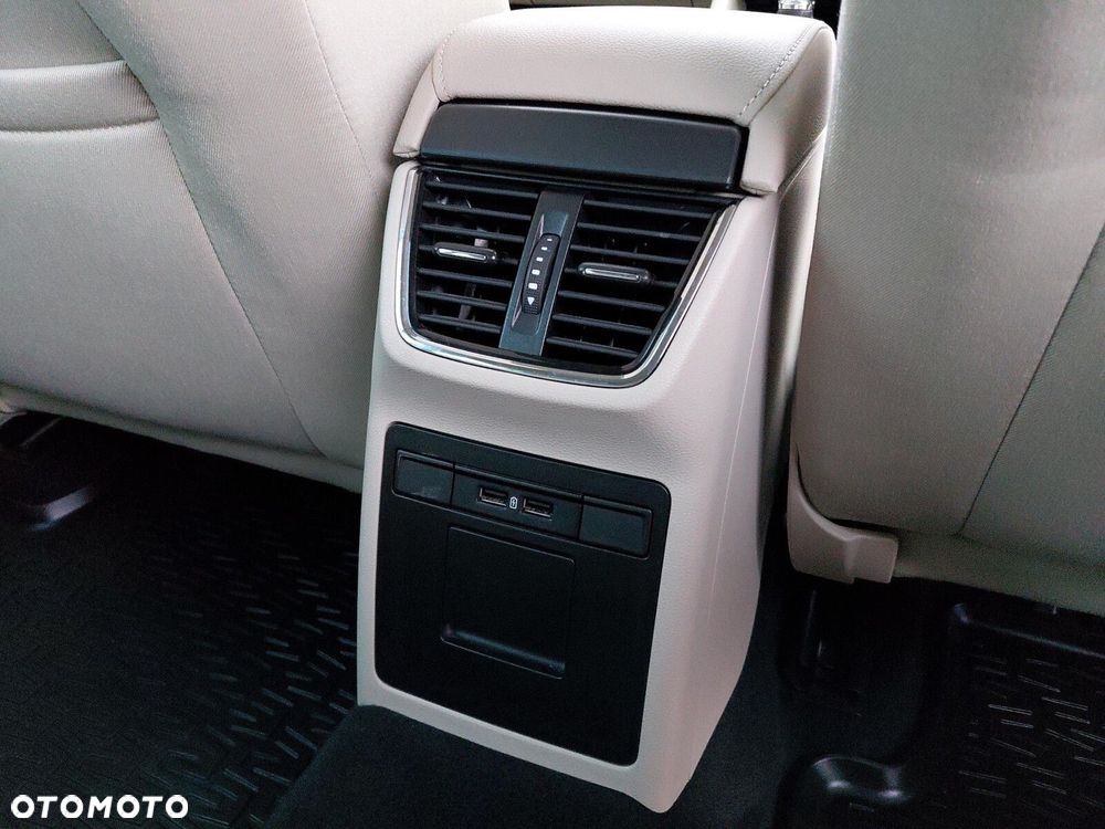 Skoda Octavia 1.8 TSI 4x4 Style DSG - 14