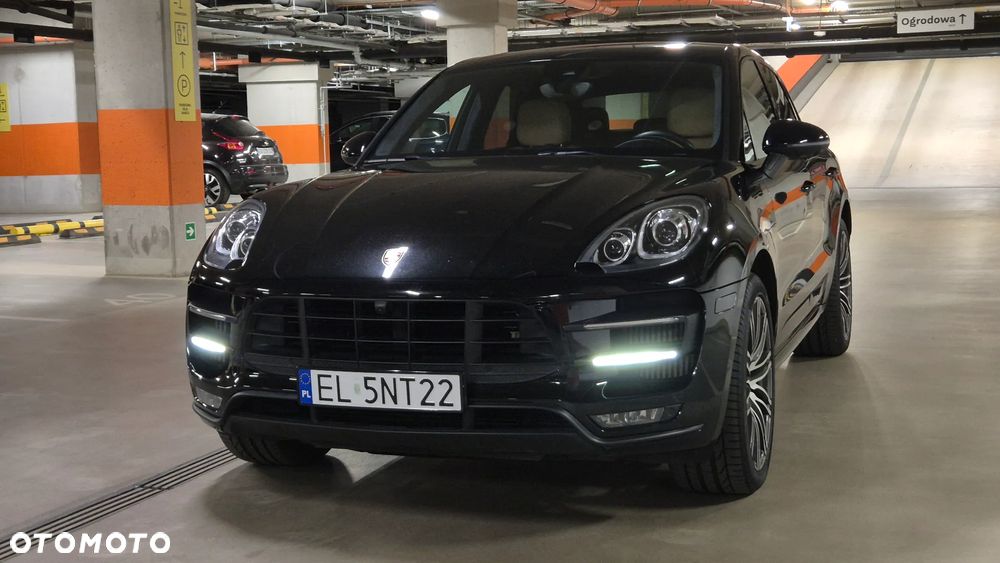 Porsche Macan Turbo PDK - 36