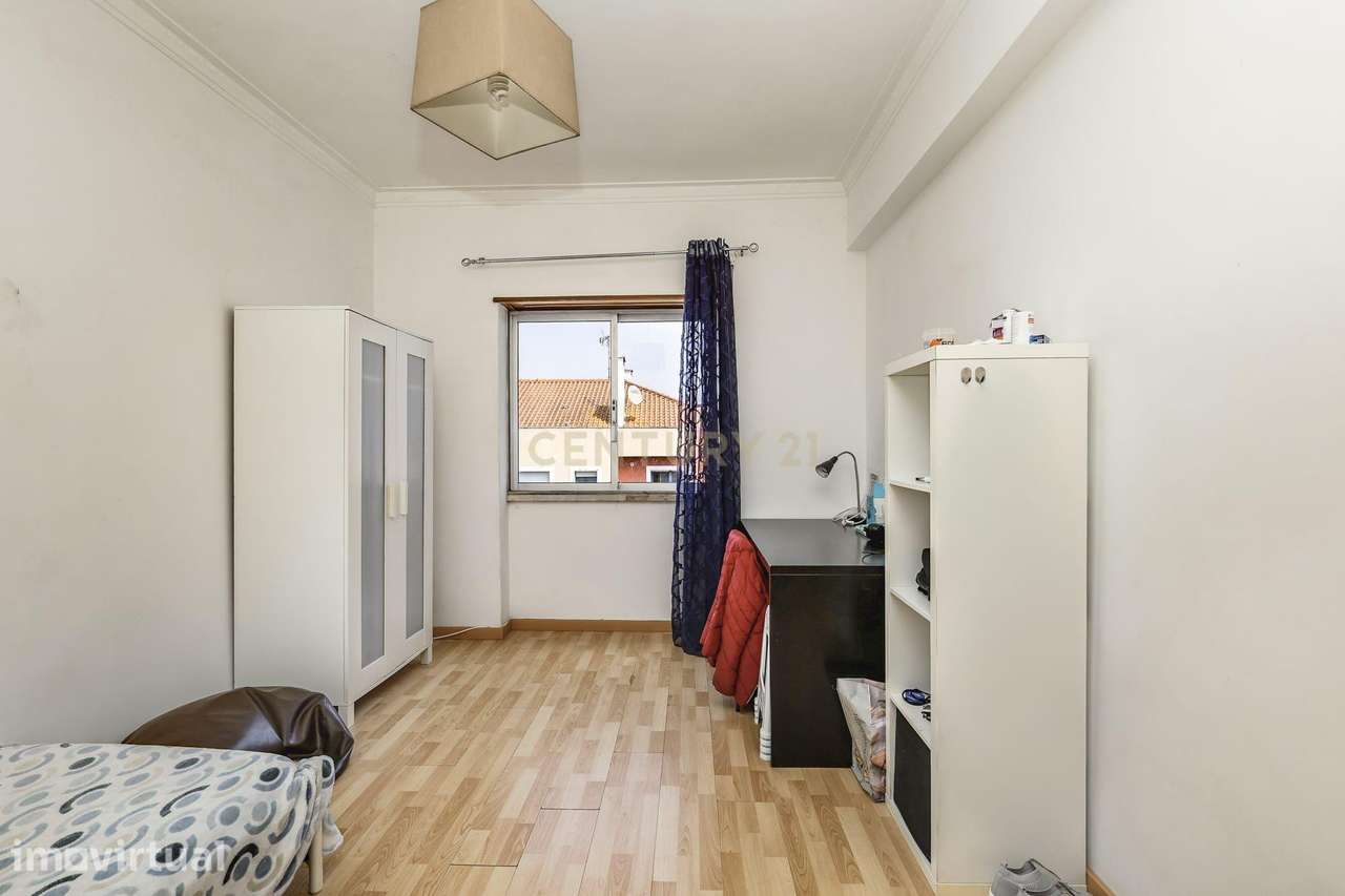 Apartamento T3 na Costa da Caparica com Excelente Localização - Grande imagem: 3/35
