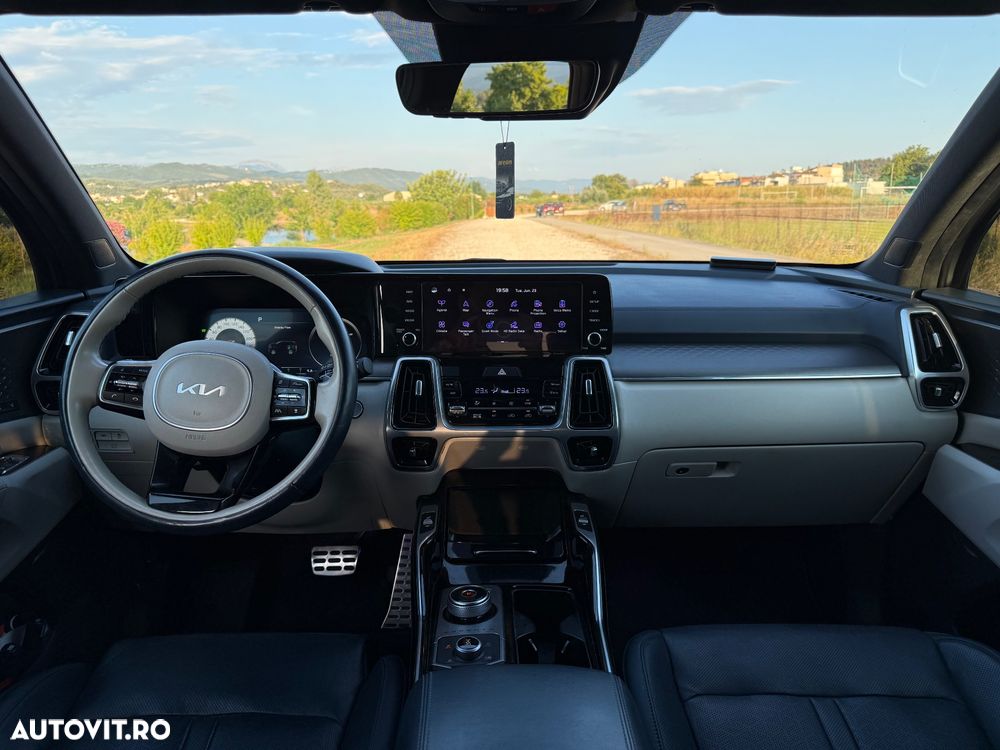Kia Sorento 1.6 T-GDI HEV 6AT 4x2 7P Premium - 19