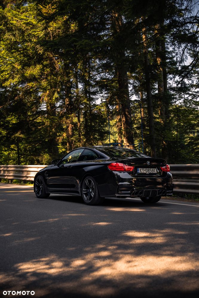 BMW M4 Coupe DKG - 6