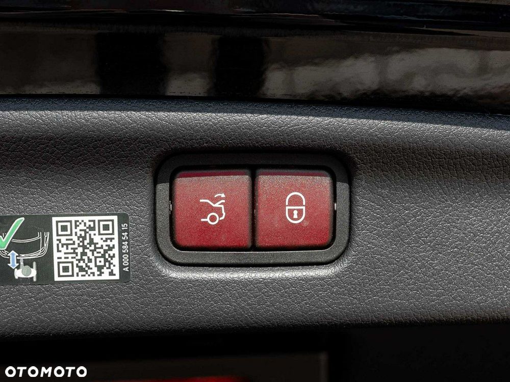 Mercedes-Benz Klasa C - 31