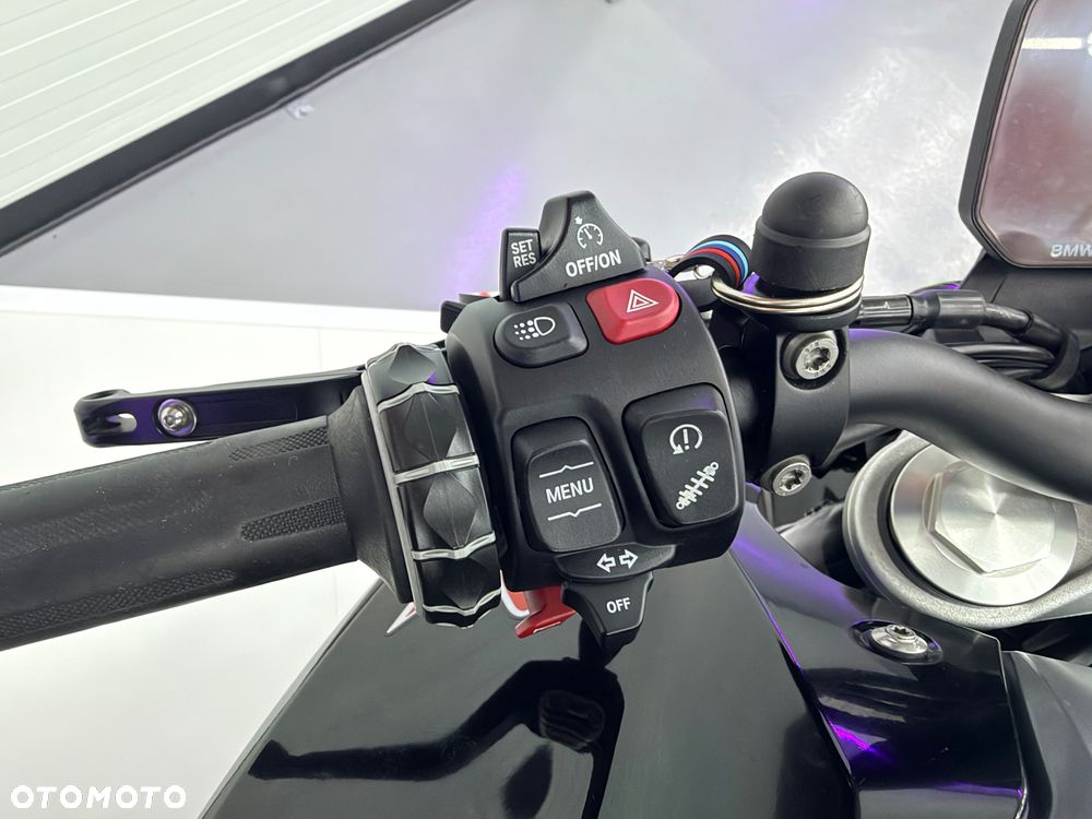 BMW R - 33