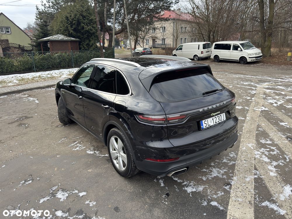 Porsche Cayenne - 3
