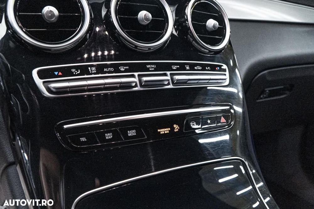 Mercedes-Benz GLC Coupe 300 de 4Matic 9G-TRONIC AMG Line Plus - 11