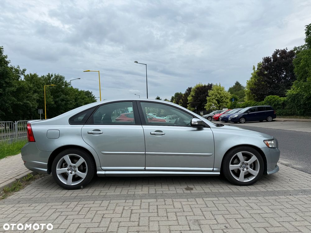 Volvo S40 2.0D R-Design Momentum - 4