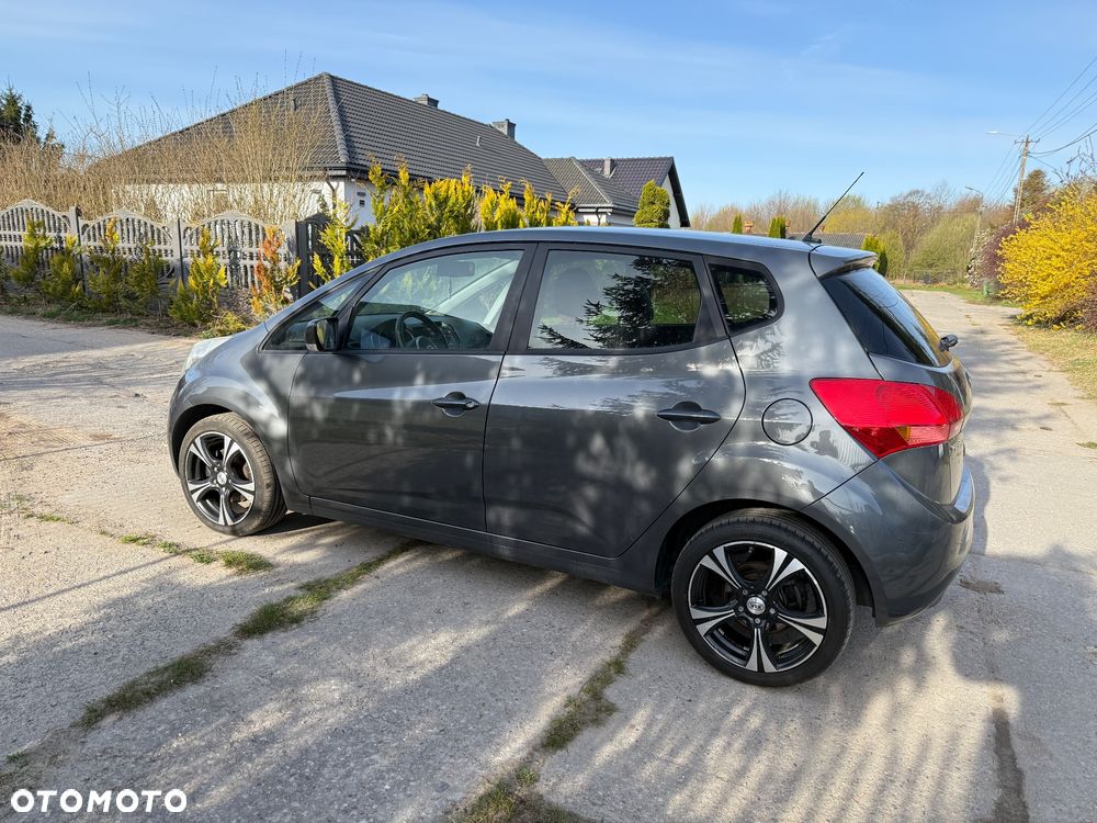 Kia Venga 1.6 CRDi 128 Spirit - 2