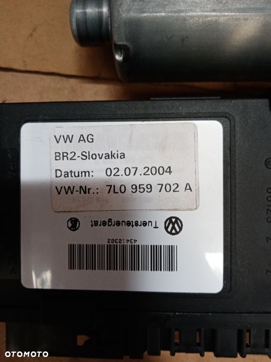 Silniczek szyby prawy przód VW Touareg 7L0959702A - 3