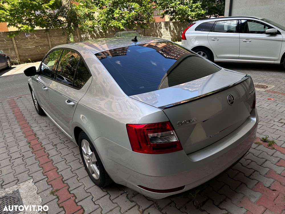 Skoda Octavia - 4
